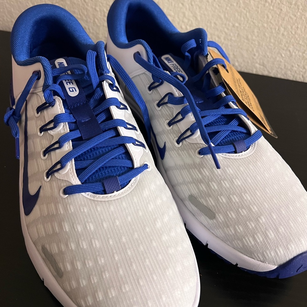 Nike Men's White and Blue Running Shoes